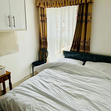 The Great Falcon Accommodation London Exteriör bild